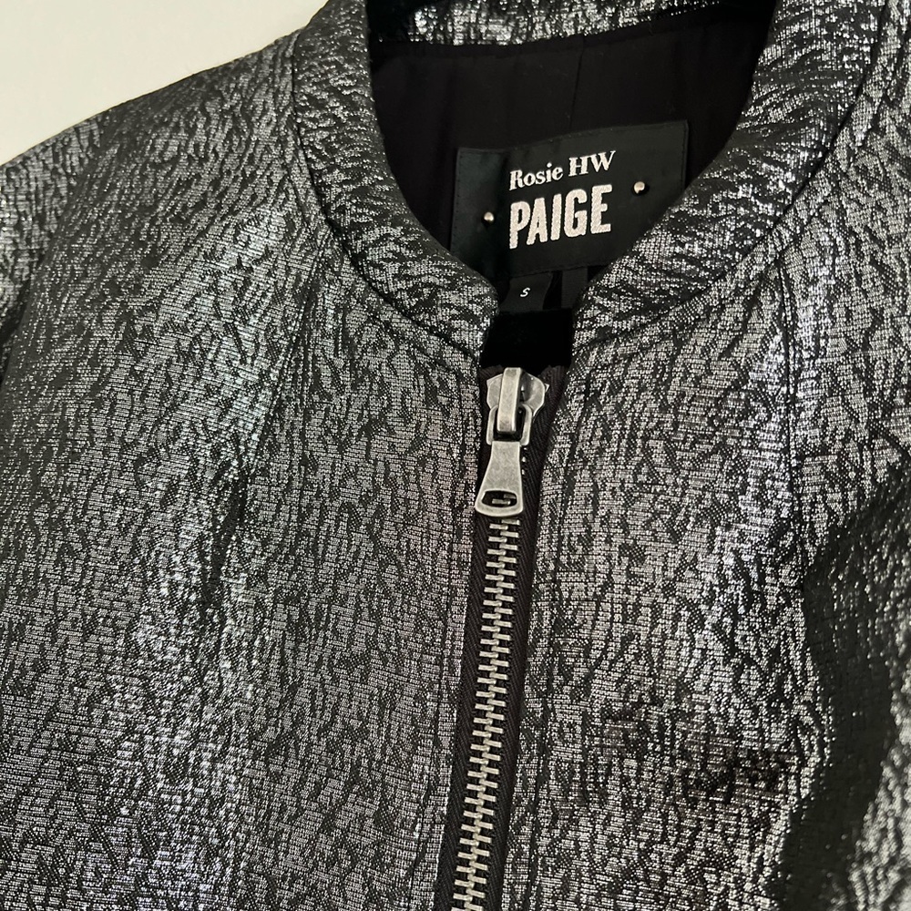 PAIGE x Rosie Huntington-Whitel Metallic Boxy Cropped Bomber Jacket Silv… - Picture 4 of 5